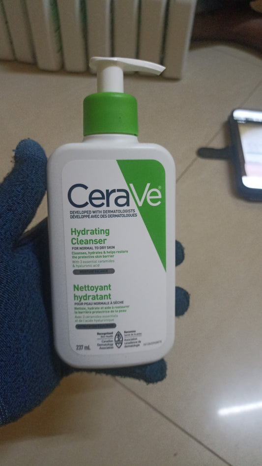 Cerave hydrating Cleanser 237 ml (Canada)